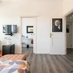 Eleventh Floor Suites